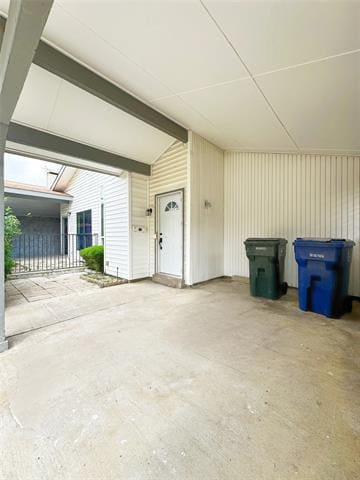 Building Photo - 733 Ticonderoga Dr