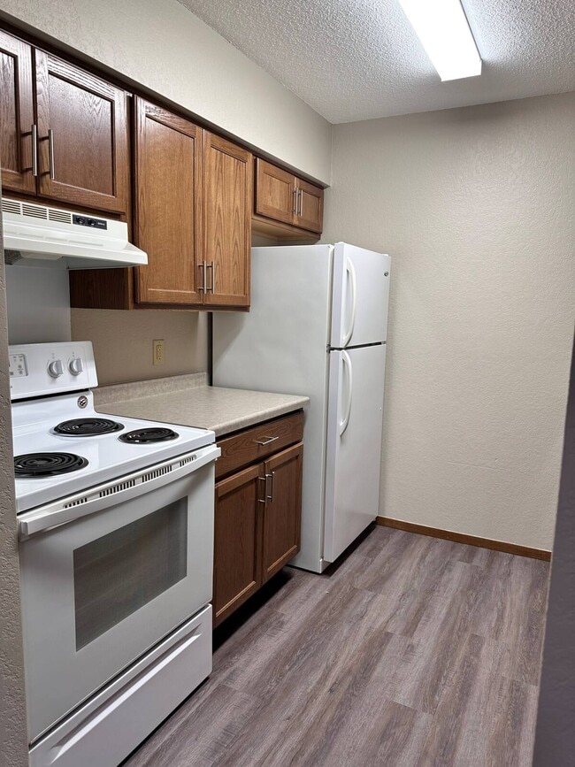 Building Photo - BR Properties