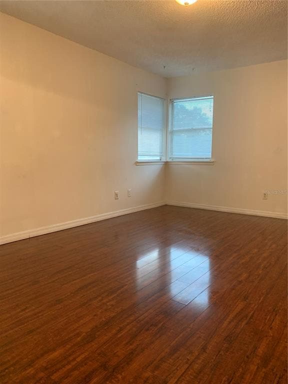 Building Photo - 3250 Latana Dr