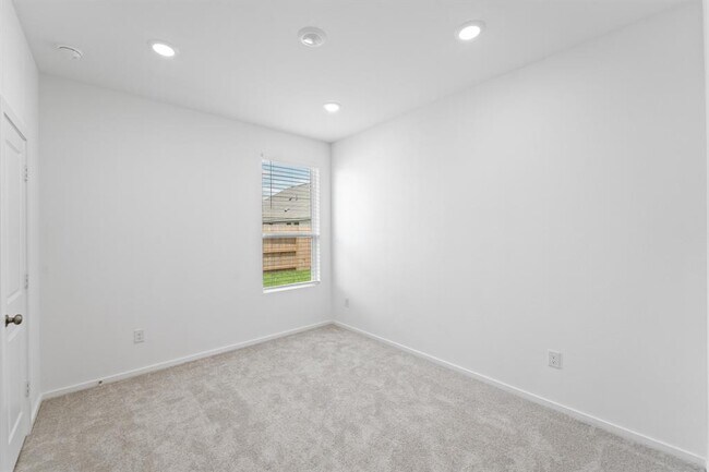 Building Photo - 6707 Sunset Velvet Dr
