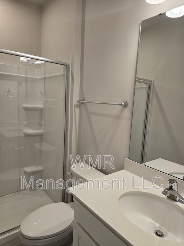 Building Photo - 1119 Bellshill Dr