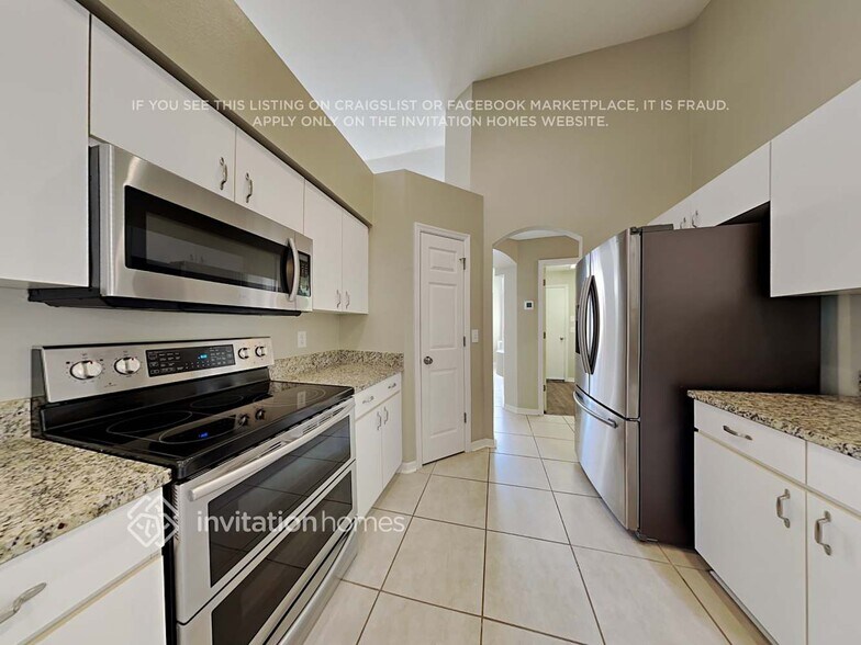 Building Photo - 12708 Shadowcrest Ct