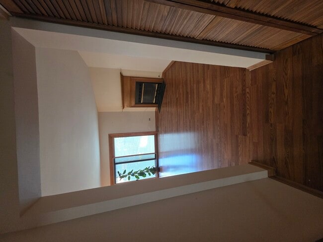 Building Photo - 4601 Olmstead Dr