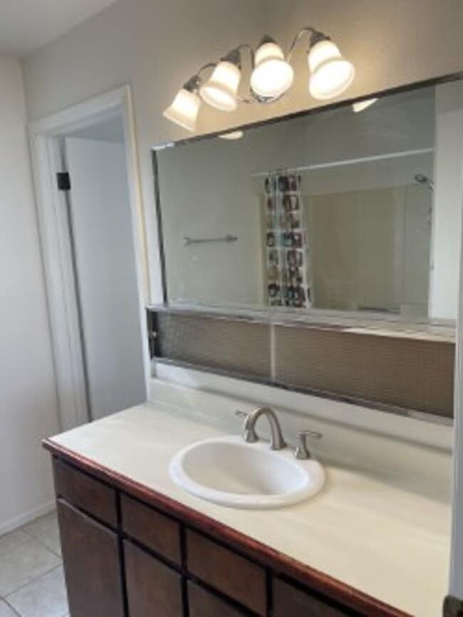 Building Photo - PENDING APPROVED APPLICATION!!!-No longer ...