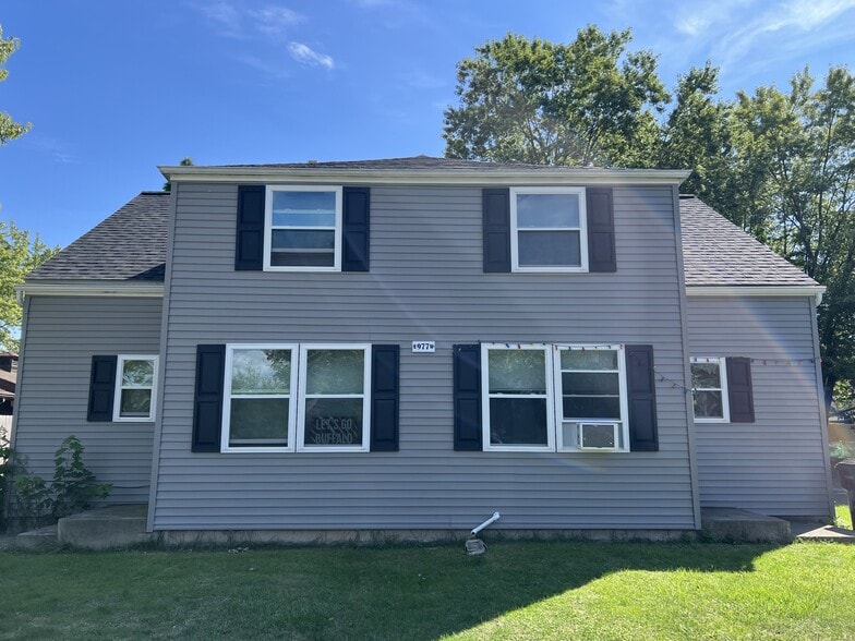 Building Photo - Lincoln Park Duplexes