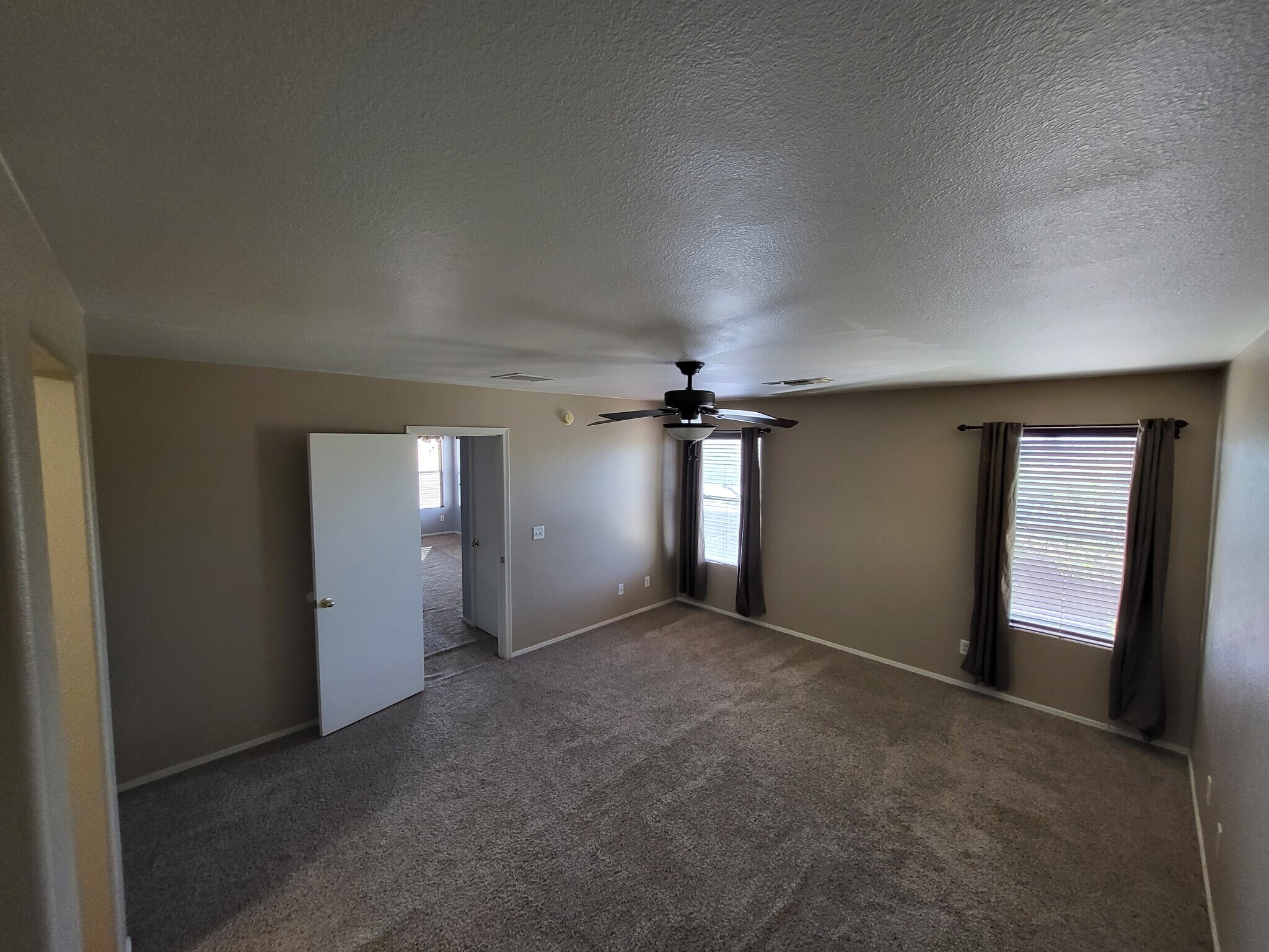 Building Photo - 3363 W Sagebrush Hills Ct
