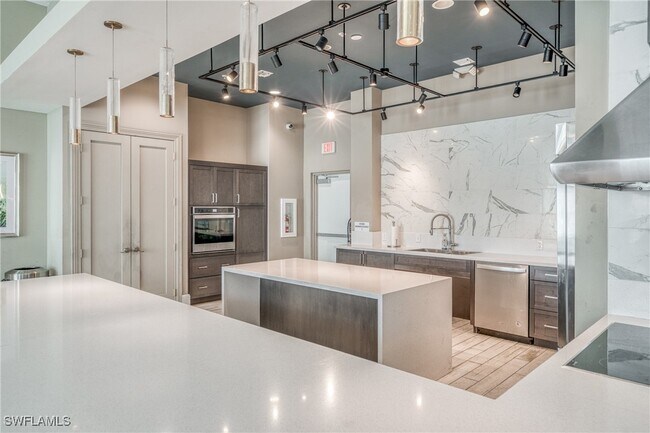 Building Photo - 4947 Brigata Wy