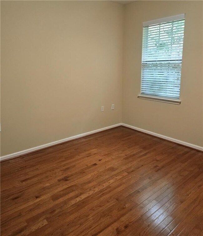 Building Photo - 1356 Bexley Pl