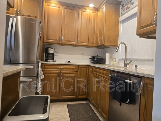 Building Photo - 14255 Rosemary Ln