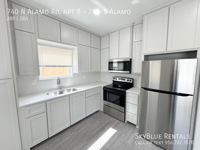 Building Photo - 740 N Alamo Rd