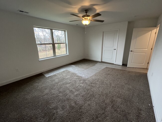 Master bedroom - 1412 Mountain Quail Cir