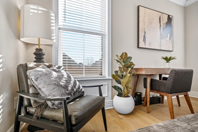 Building Photo - 6508 Stone Lake Dr