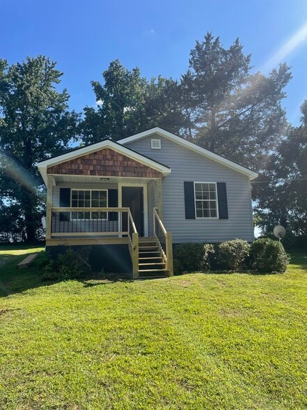 Primary Photo - 241 Hamrick Dr