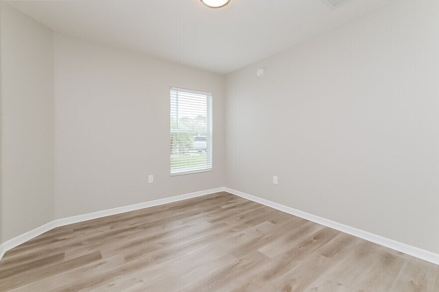 Building Photo - 1223 Sheridan Bay Dr