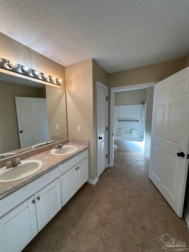 Building Photo - 7909 Cayenne Way