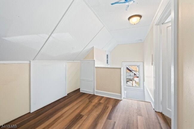 Building Photo - 120B Little Pl