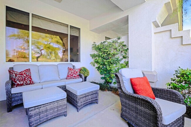 Building Photo - 371 Indian Ridge Dr