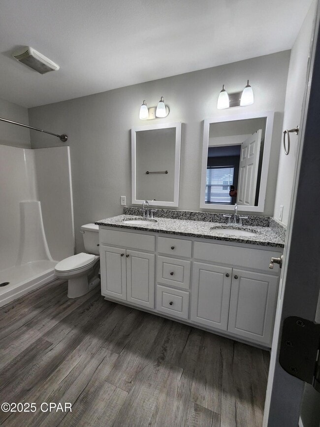 Building Photo - 9024 Banyan Beach Dr