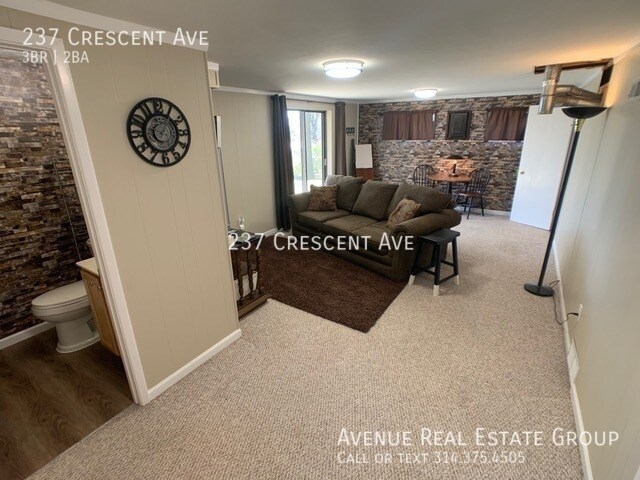 Building Photo - 237 Crescent Ave