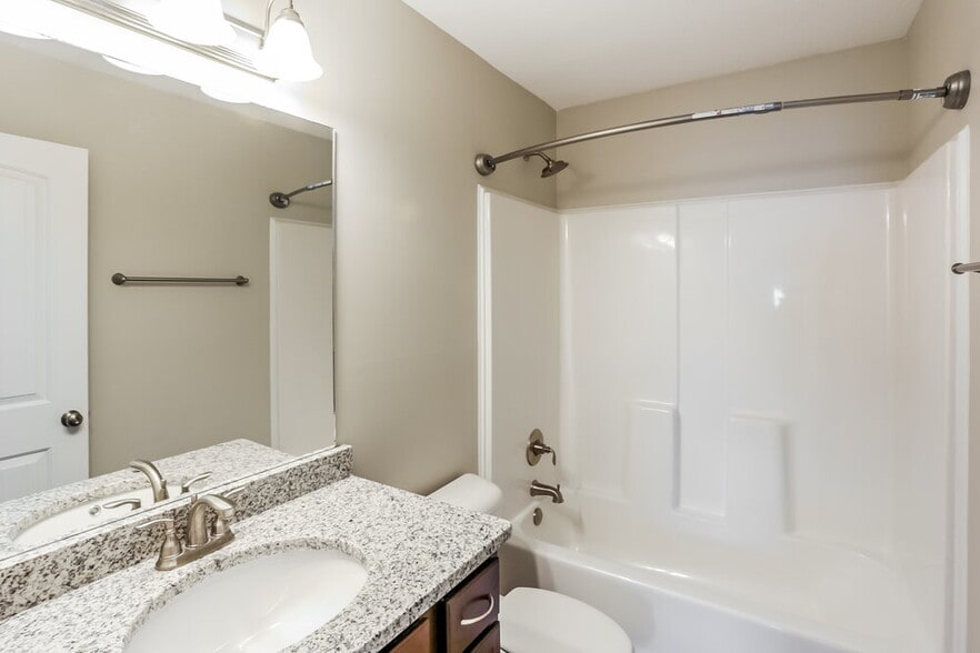 Building Photo - 3242 Earlcastle Dr