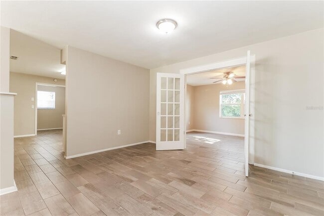 Building Photo - 7525 Foxbloom Dr