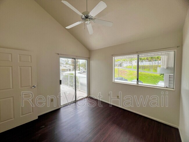 Building Photo - 95-270-270 Waikalani Dr
