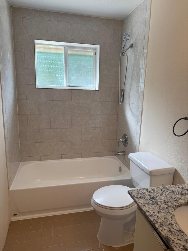 Building Photo - Southwest 133rd Place, Homestead, FL 33032 - 4 BR 3 BA single-family home