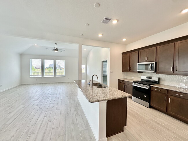 Building Photo - Brand New 3 Bed / 2 Bath Home with Water V...