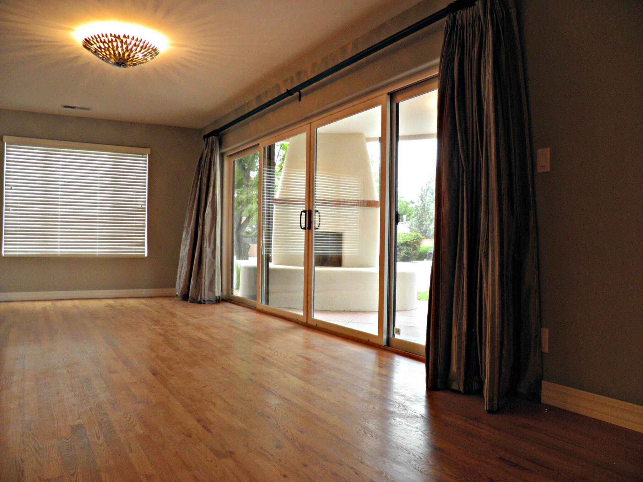 Building Photo - 512 Laguna Blvd SW