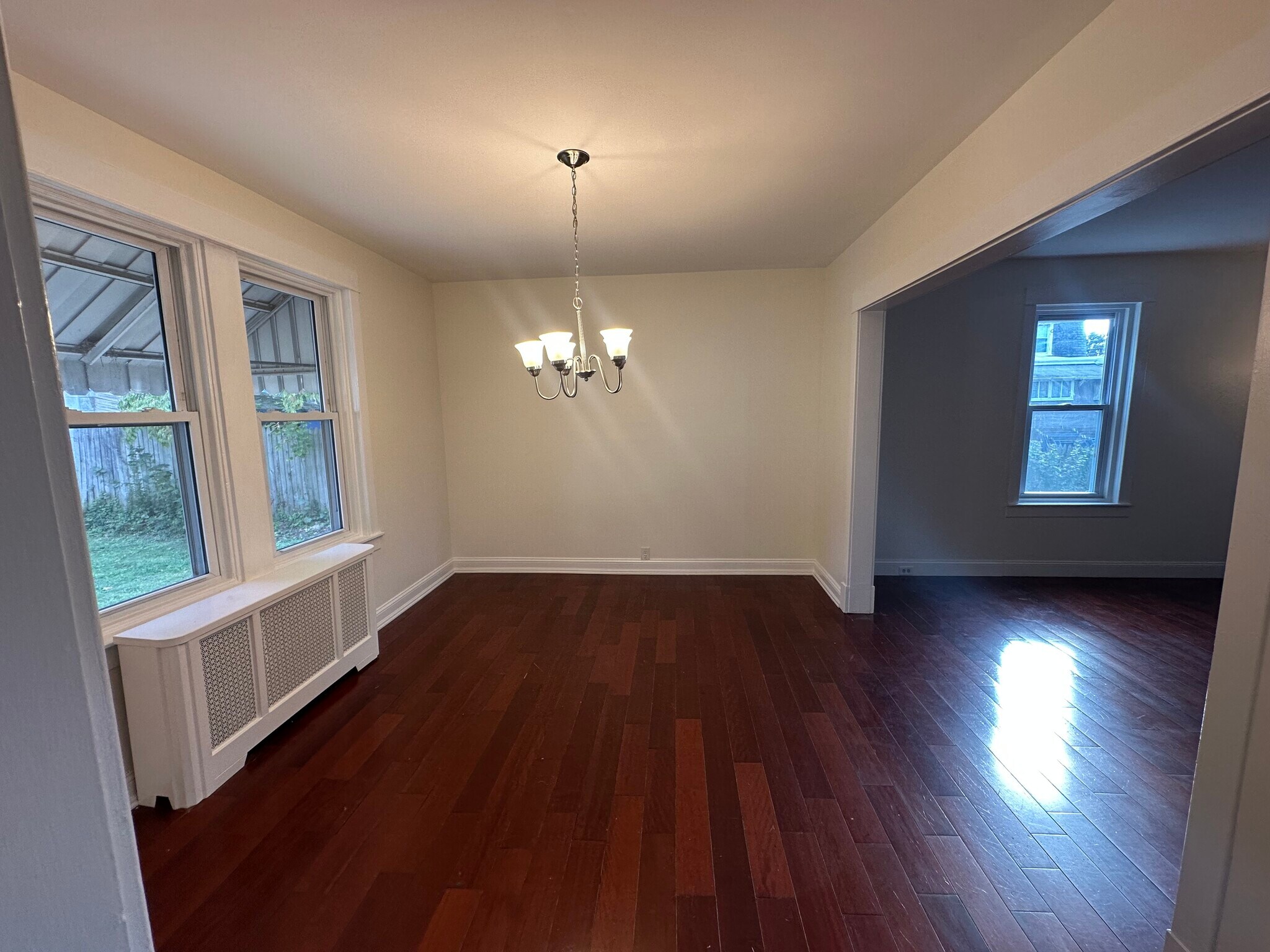 Dining area - 1602 Philadelphia Pike