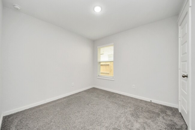 Building Photo - 21246 Montego Bay Dr