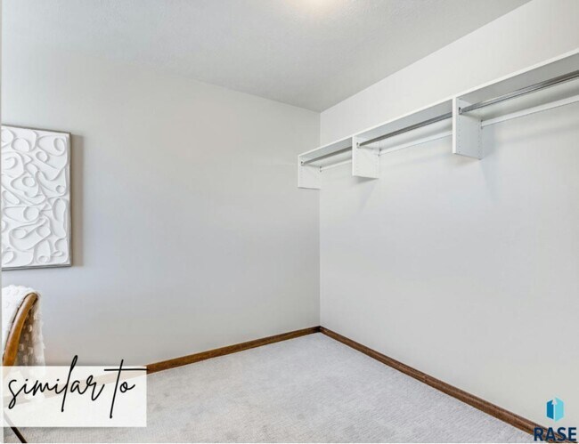 Building Photo - 8100 E Tencate Pl
