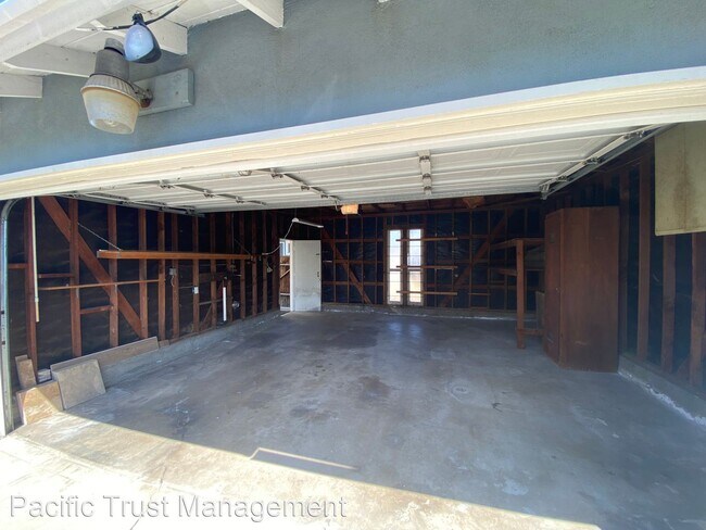 Building Photo - 3 br, 2 bath House - 621 S. Dale