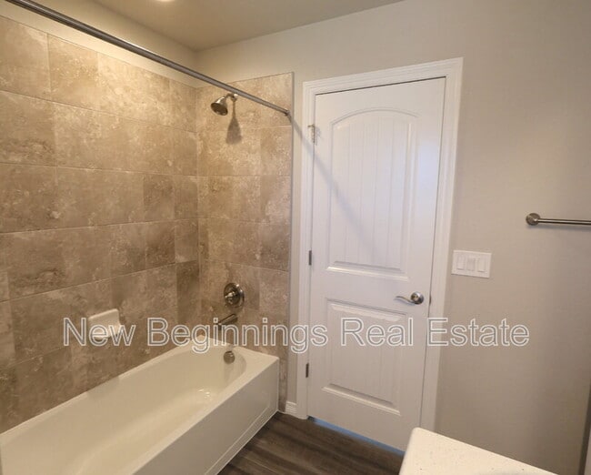 Building Photo - 4834 Olympus Dr