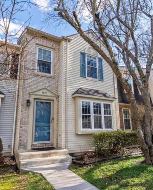 Primary Photo - 5819 Waterdale Ct