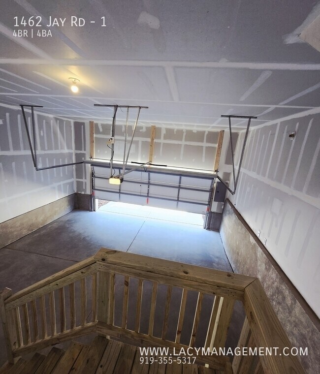 Building Photo - 1462 Jay Rd