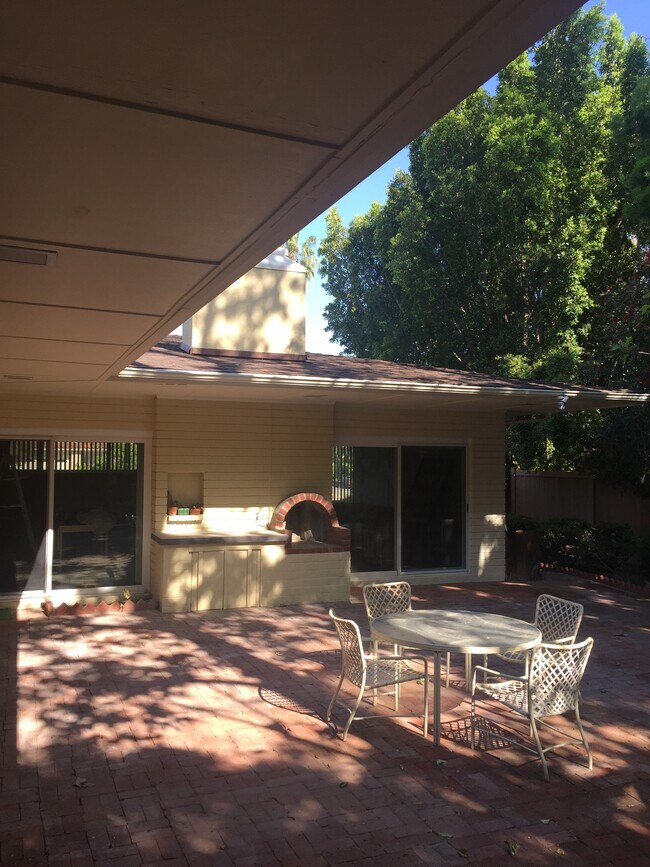 Garden party patio! - 4401 Radford Ave