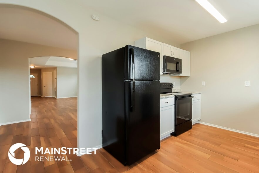 Building Photo - 16619 Sidonie Dr