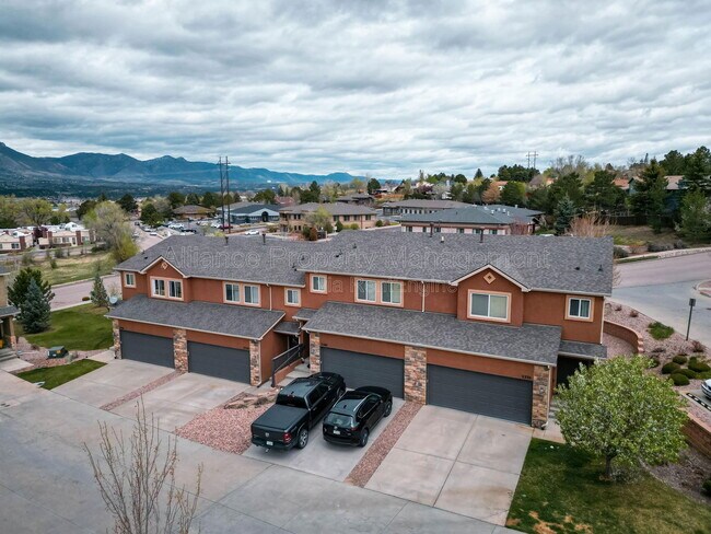 Building Photo - 2260 Covenant Heights