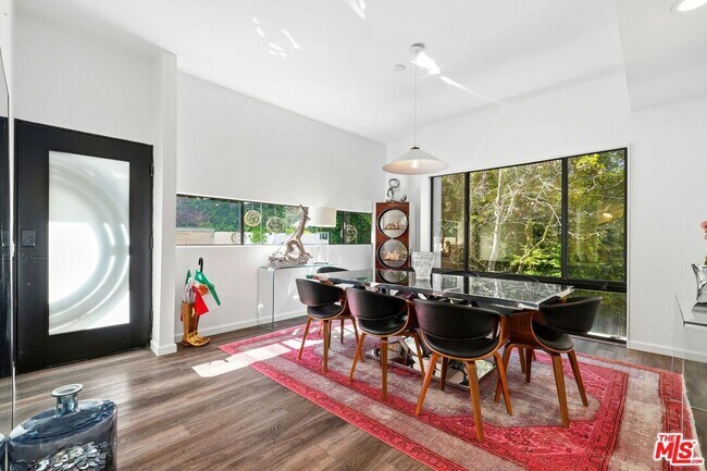 Building Photo - 2350 Benedict Canyon Drive