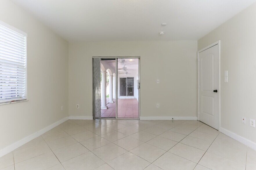 Building Photo - 15439 SW 172nd Terrace