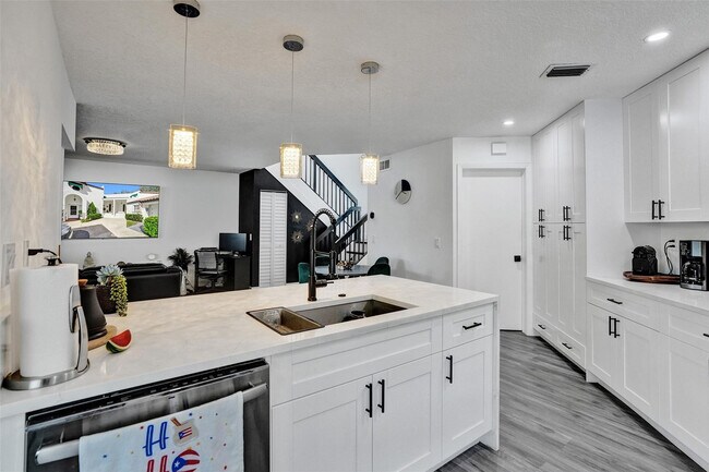 Building Photo - 3633 NW 6th St