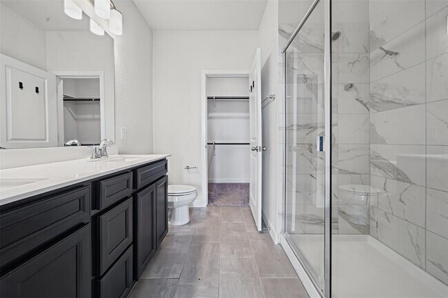 Building Photo - 2500 Forest Creek Dr