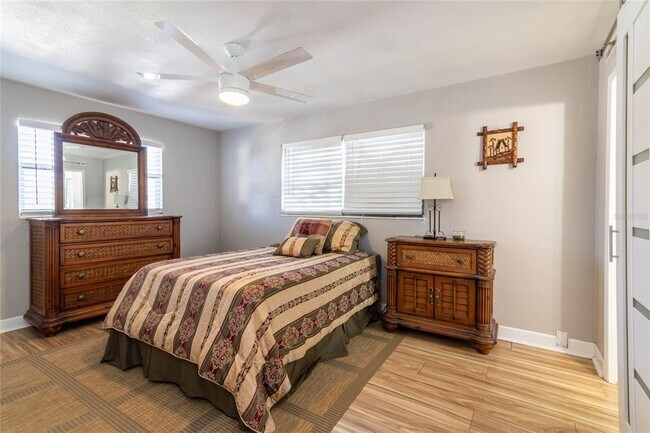 Building Photo - 5434 9th Ave N