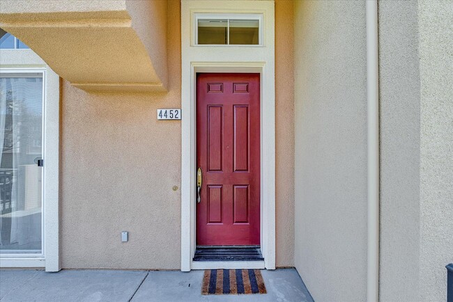 Building Photo - PRIME CORNER HOME NEAR TRAILS LIGHT-FILLED...