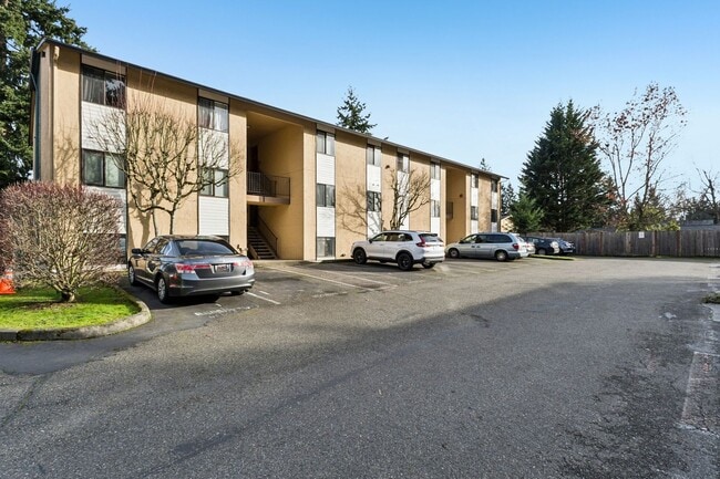 Building Photo - 16225 NE 12th Ct