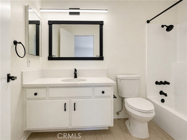 Building Photo - 14851 Mulberry Dr