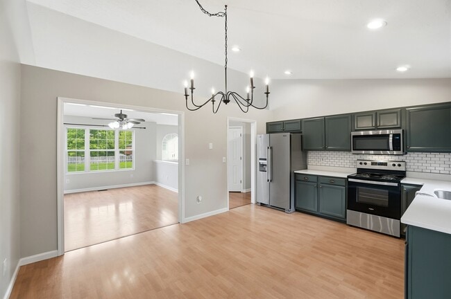 Building Photo - 3749 Sugarberry Dr