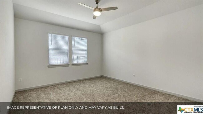 Building Photo - 325 Fairfax Ave