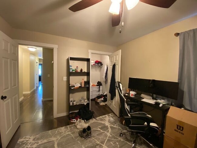 Building Photo - $4,400 | 5 Bedroom, 3 Bathroom Condo | NO ...
